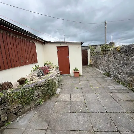 度假居 Town House With Patio 斯莱戈