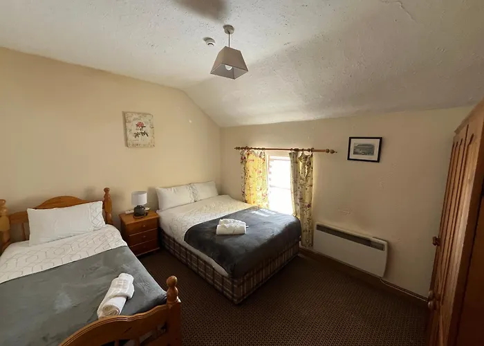 Town House With Patio 펜션 슬라이고